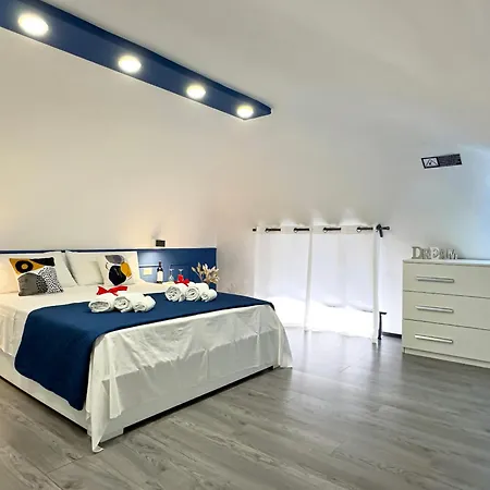 Katasoul Urban Vibes - Centro Storico - Moderno - Balcone - 4 Posti Letto